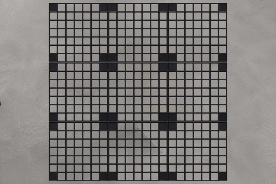 Neuf carreaux accolés, formant un mur continu